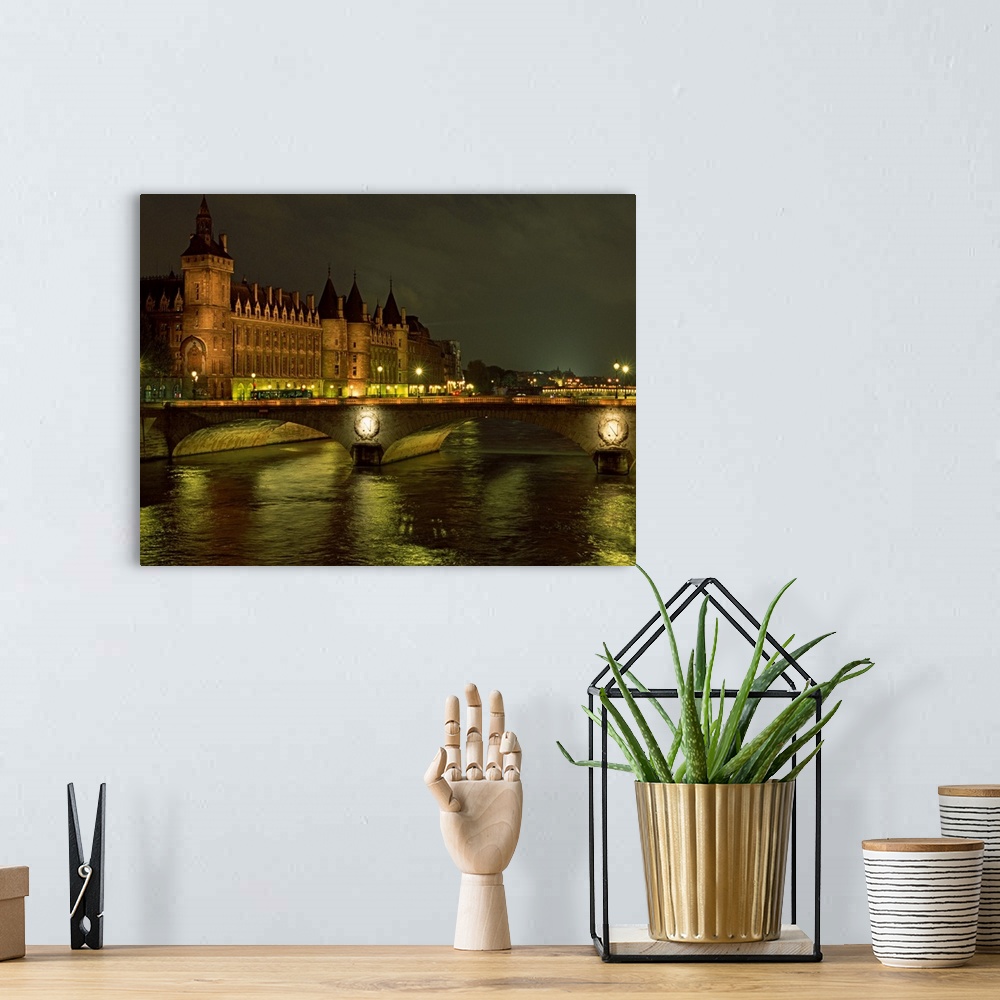 A bohemian room featuring The Seine