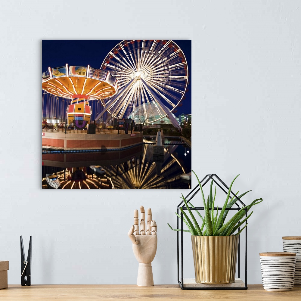 A bohemian room featuring USA, Illinois, Chicago, Ferris wheel and carousel at Navy Pier