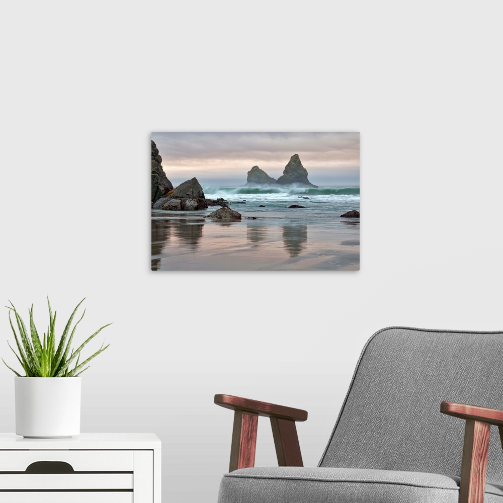 A modern room featuring USA, Oregon, Bullards Beach