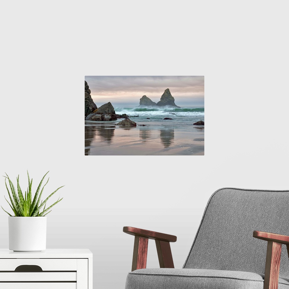 A modern room featuring USA, Oregon, Bullards Beach