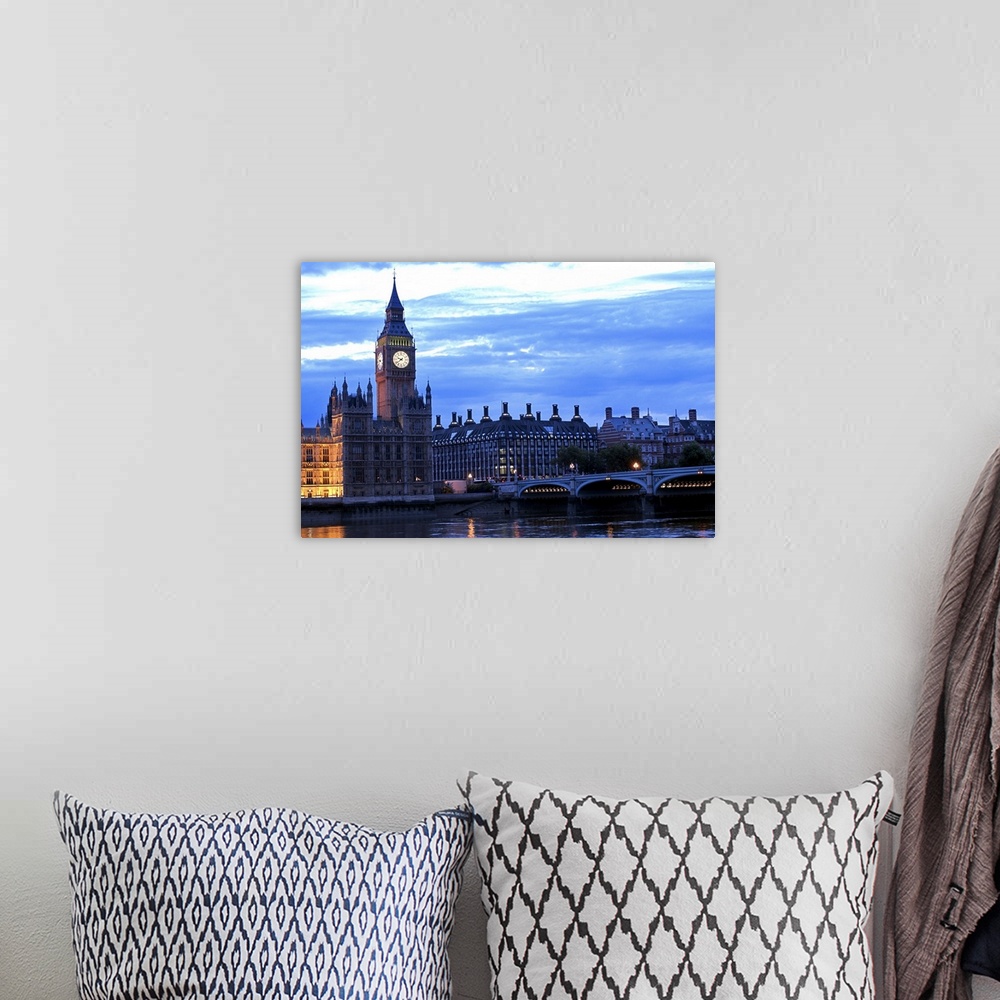 A bohemian room featuring Westminster Bridge and Big Ben in London, England