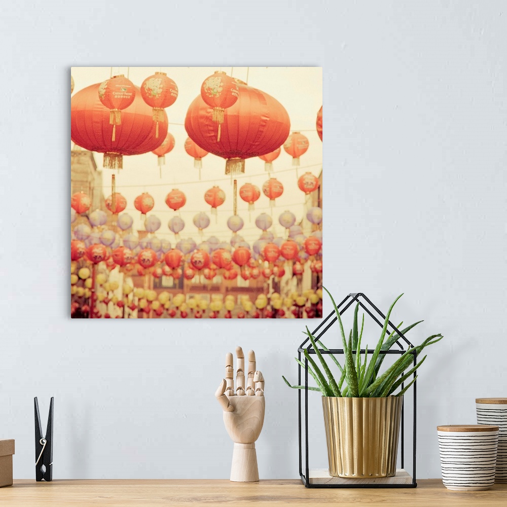 A bohemian room featuring Chinese Lanterns