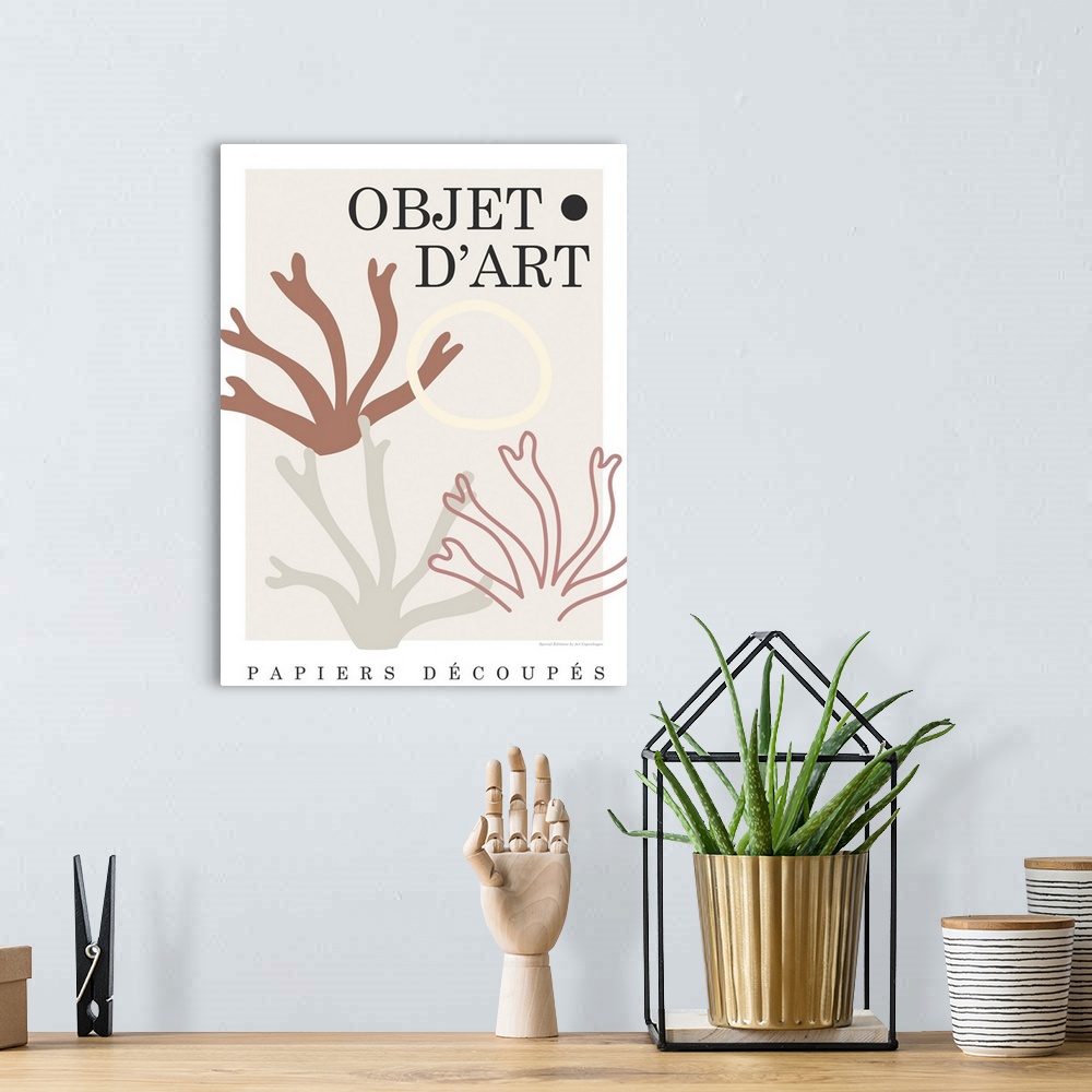 A bohemian room featuring Objet 5