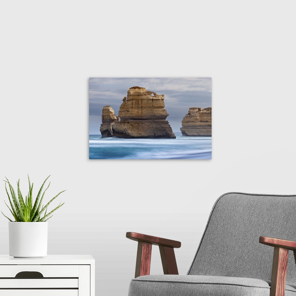 A modern room featuring 12 Apostles National Marine Park, Gibsons Beach, Port Campbell National Park, Princetown, Victori...