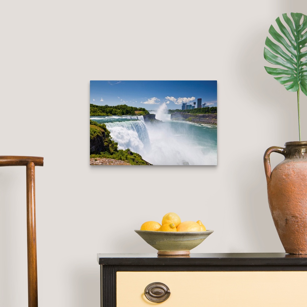A traditional room featuring American Falls Of Niagara Falls, New York State, USA
