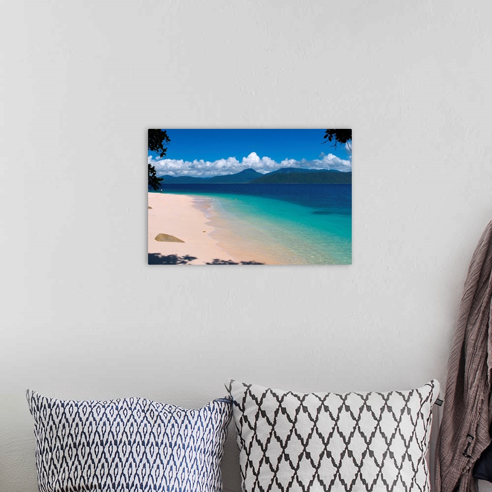 A bohemian room featuring A splendid, unspoiled beach on Fitzroy Island - Queensland - Australia