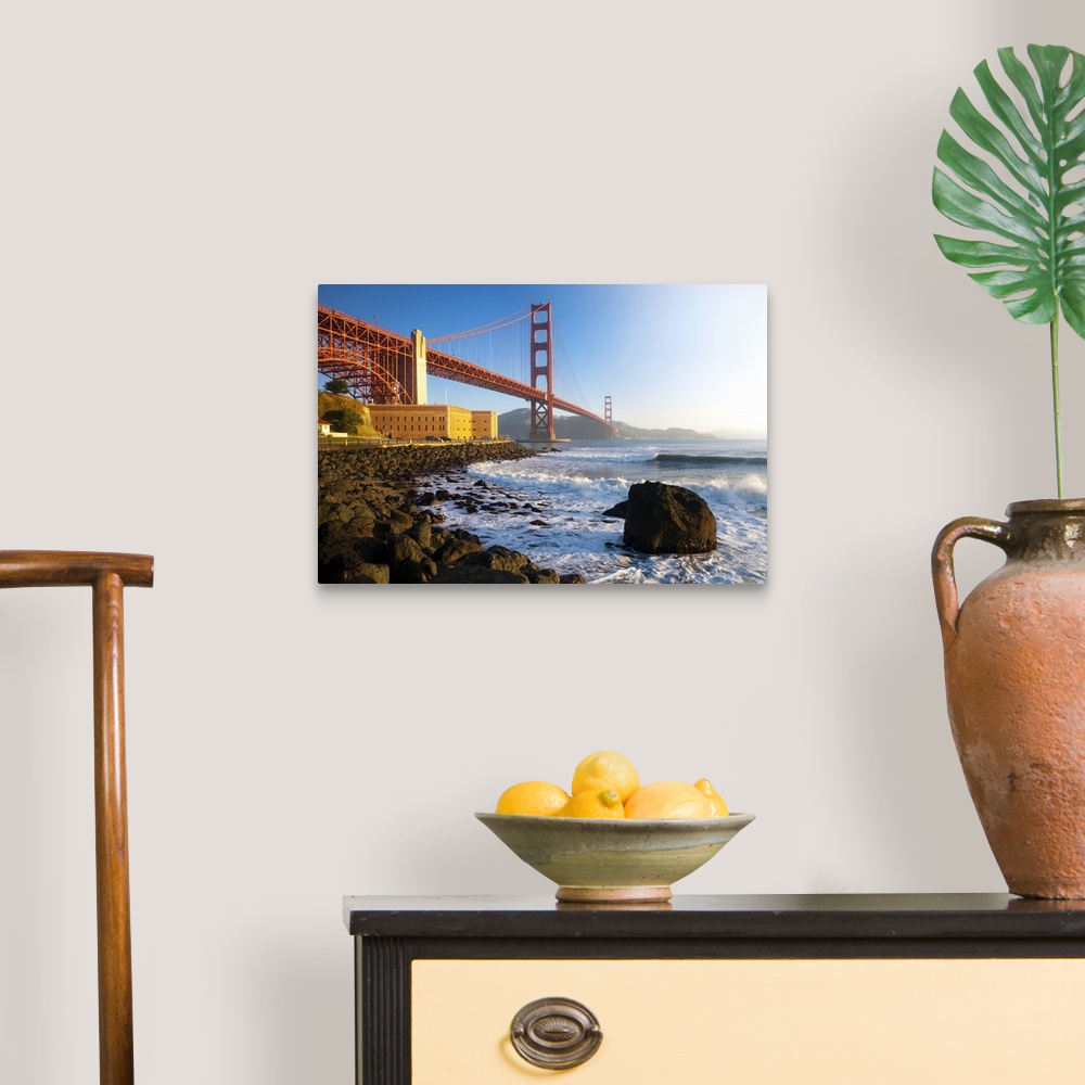 A traditional room featuring USA, California, San Francisco, Golden Gate Bridge