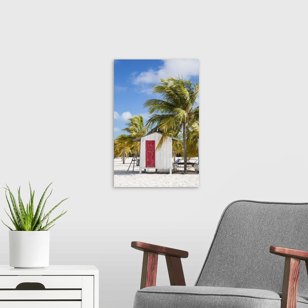 A modern room featuring Cuba, Isla de la Juventud, Cayo Largo Del Sur, Playa Sirena