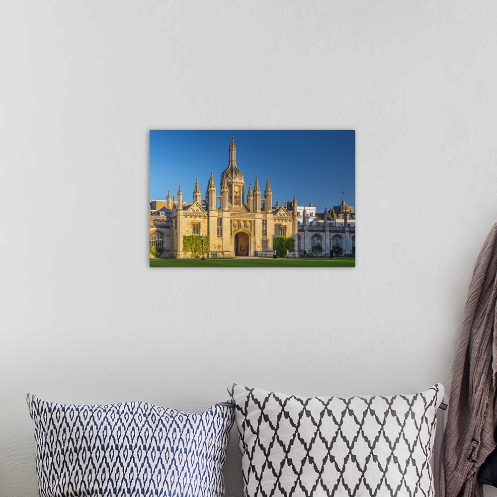 A bohemian room featuring UK, England, Cambridgeshire, Cambridge, King's College, Gatehouse.