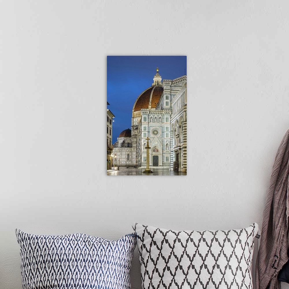 A bohemian room featuring Florence Cathedral (Duomo di Firenze) and Baptistery of Saint John at dawn. UNESCO World Heritage...