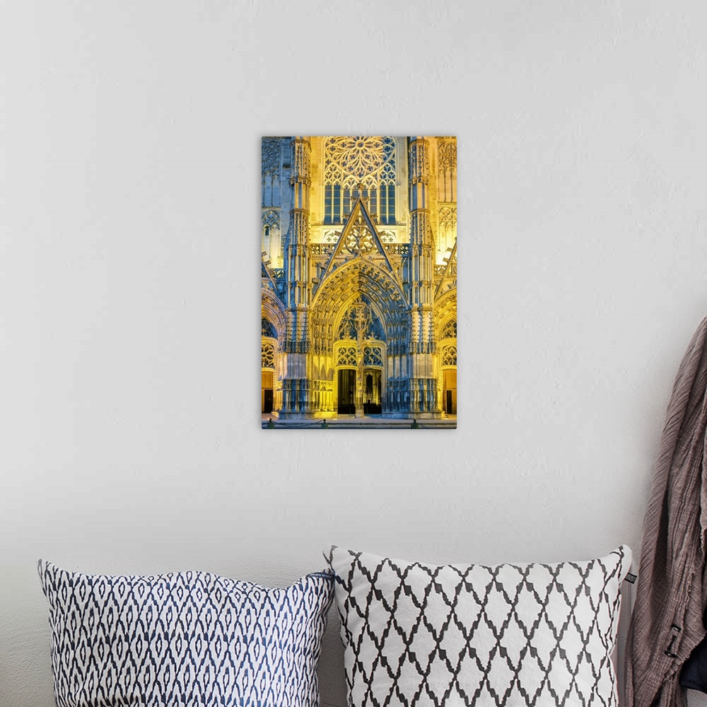 A bohemian room featuring Front facade of Cathedrale Saint-Gatien cathedral at night, Tours, Indre-et-Loire, Centre, France.