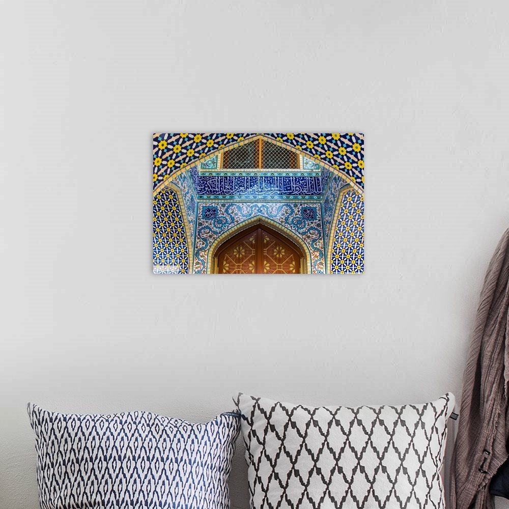 A bohemian room featuring Iranian Mosque, Dubai, United Arab Emirates.
