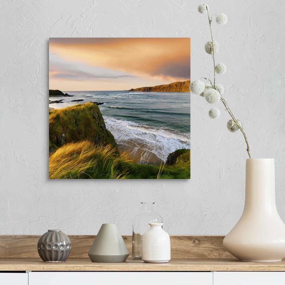 A farmhouse room featuring Ireland, County Donegal, Inishowen, Doagh beach at dusk.