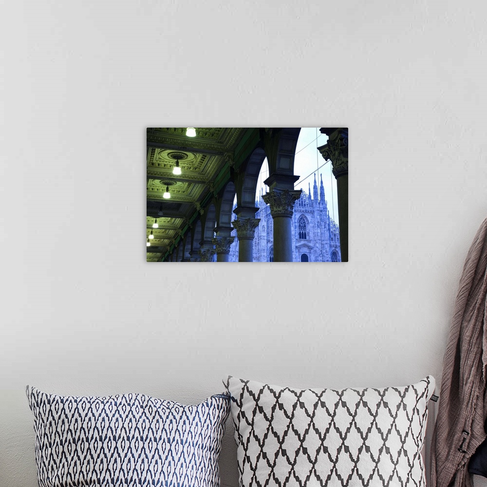 A bohemian room featuring Italy, Lombardy, Milan, Piazza del Duomo, Duomo, cathedral, dawn