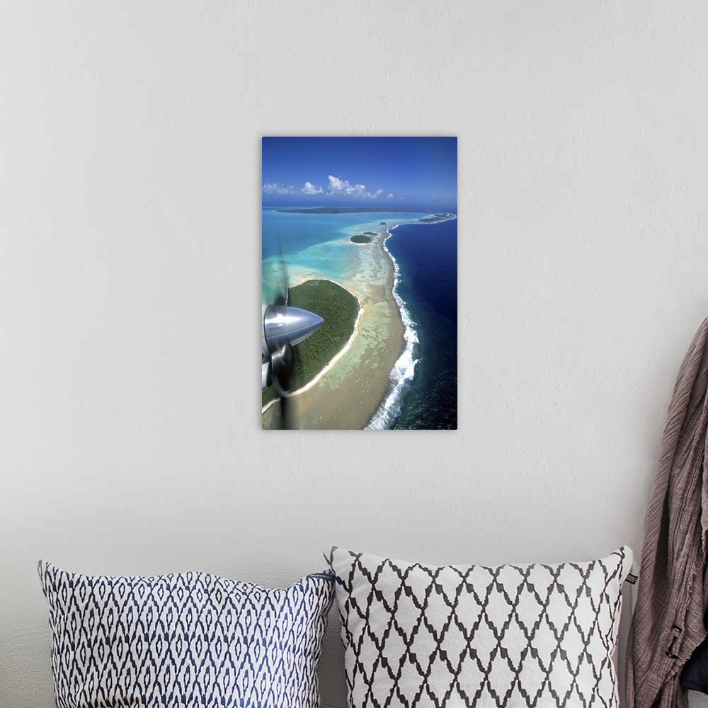 A bohemian room featuring Lagoon and beach, Aitutaki, Cook Islands