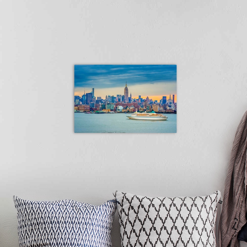 A bohemian room featuring USA, New York, Manhattan, Midtown Manhattan and Empire State Building across Hudson River.
