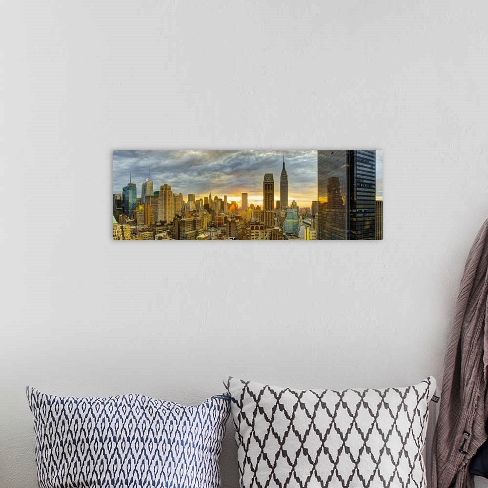 A bohemian room featuring USA, New York, Manhattan, Midtown, including Empire State Building