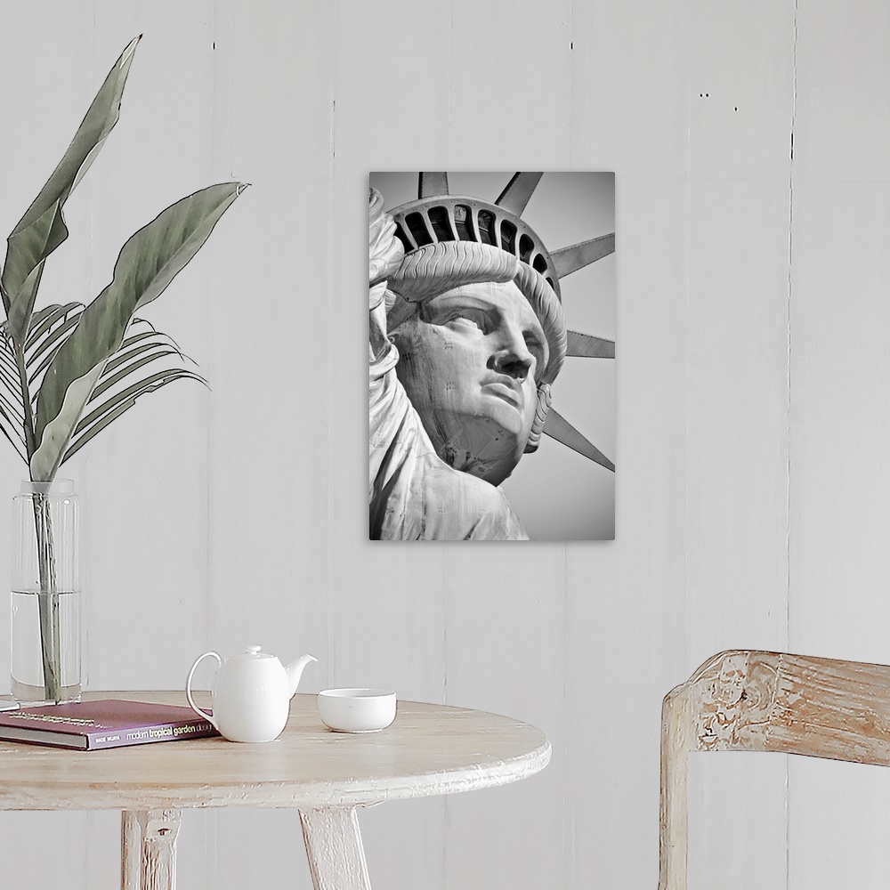 A farmhouse room featuring USA, New York, Statue of Liberty