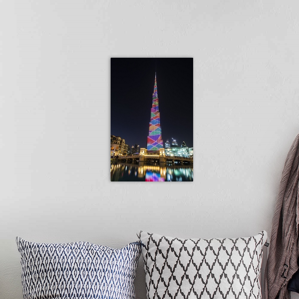 A bohemian room featuring Night view of LED light show on Burj Khalifa, Dubai, United Arab Emirates.