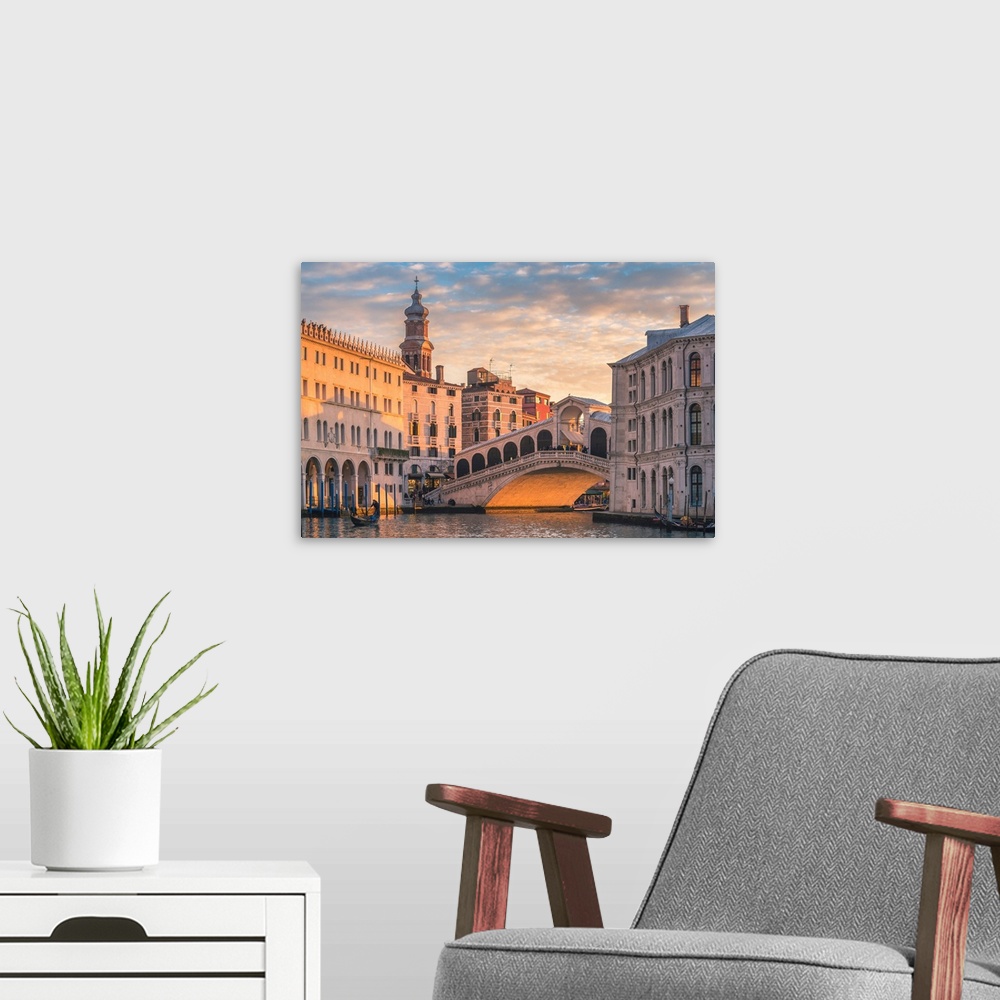 A modern room featuring Rialto Bridge, Venice, Veneto, Italy.