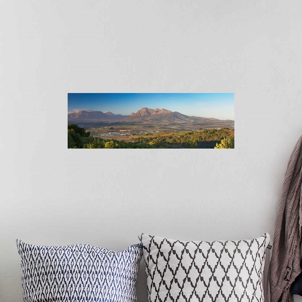 A bohemian room featuring Simonsberg Mountain and Paarl Valley, Paarl, Western Cape, South Africa