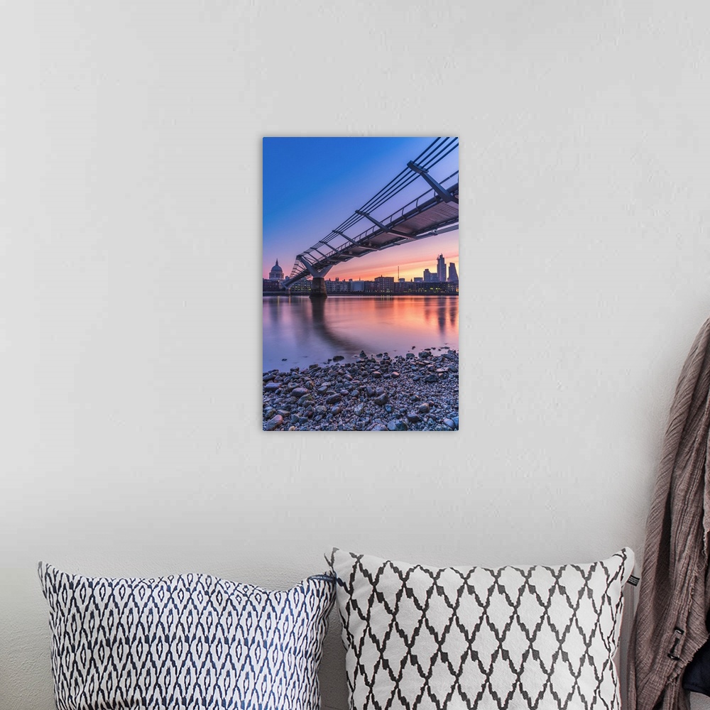 A bohemian room featuring Sunrise over Millennium Bridge, St Paul's Cathedral and financial district from banks of River Th...