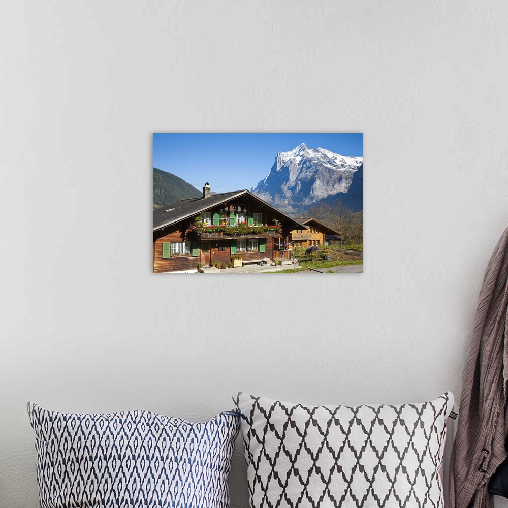 A bohemian room featuring Traditional Houses, Wetterhorn