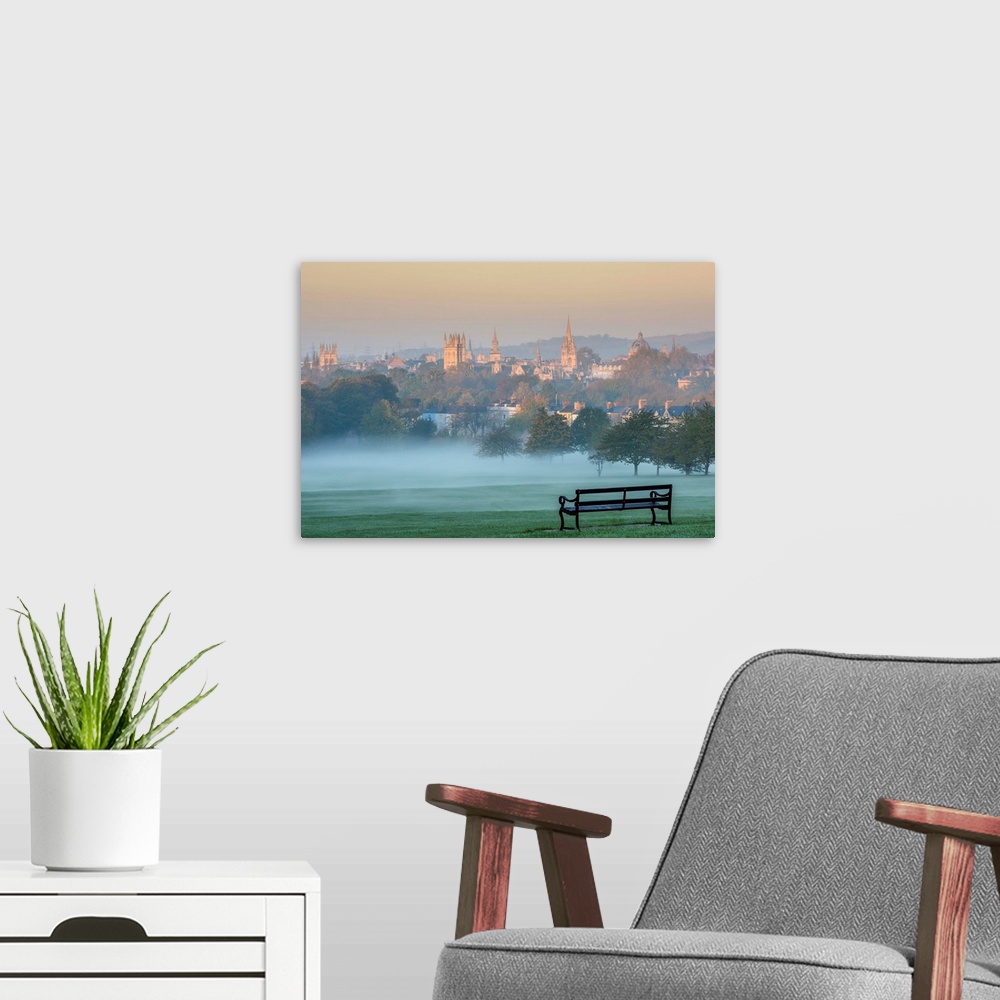 A modern room featuring UK, England, Oxfordshire, Oxford, City Skyline From South Park