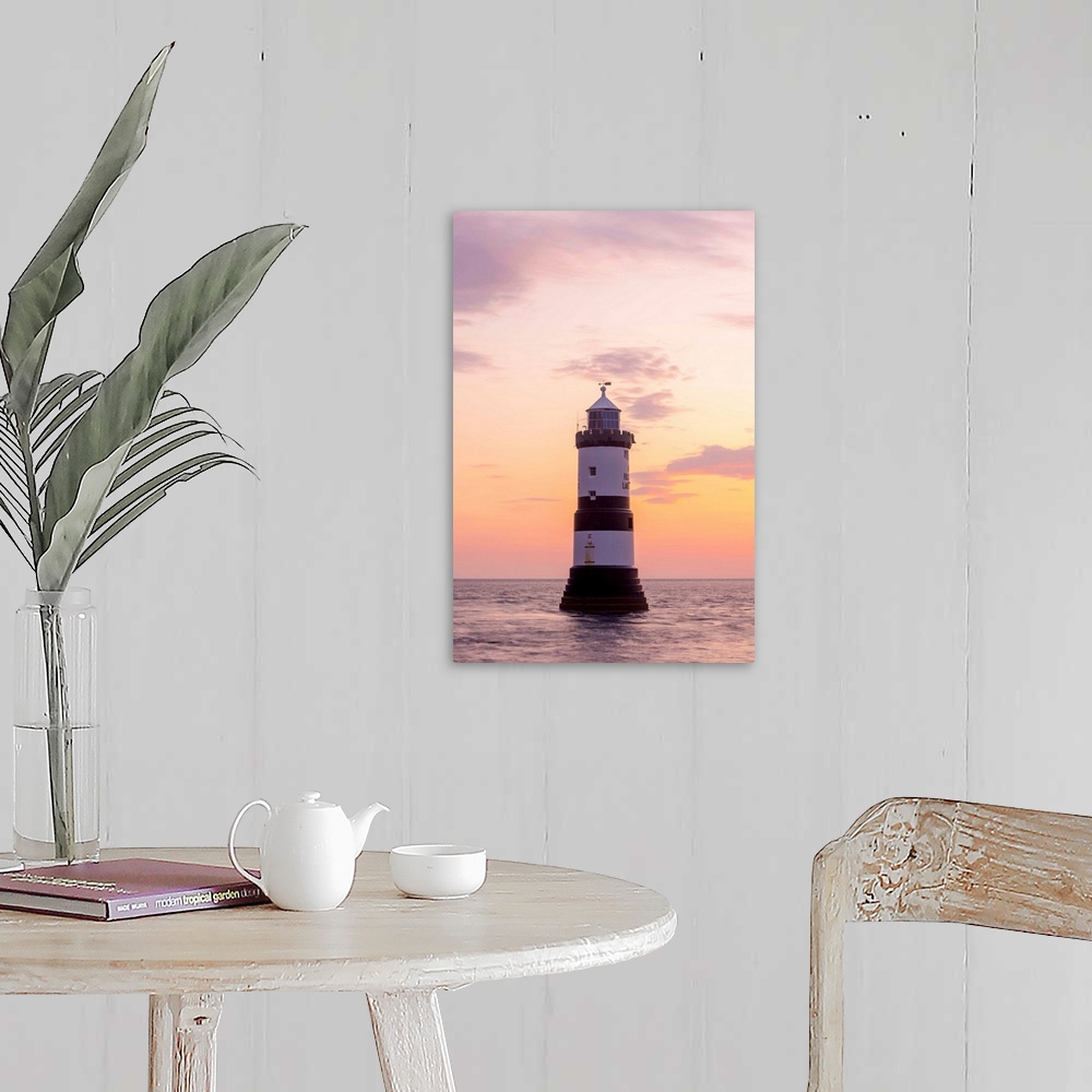 A farmhouse room featuring UK, Wales, Anglesey, Penmon, Black Point, Trwyn Du Lighthouse (Penmon Lighthouse) At Sunrise