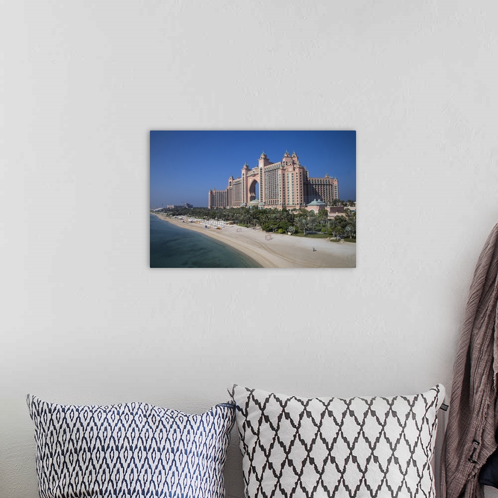 A bohemian room featuring United Arab Emirates, Dubai, Palm Jumeirah island, Atlantis the Palm.
