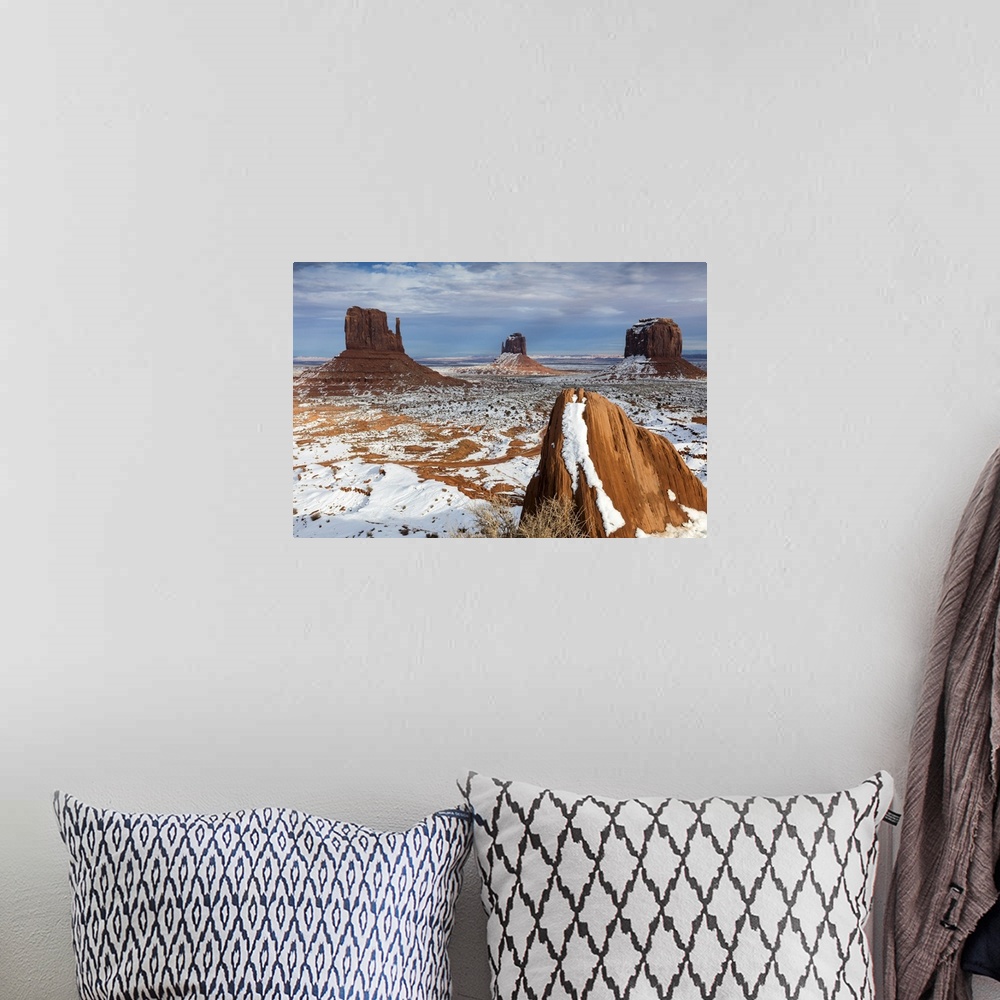 A bohemian room featuring USA, Arizona, Monument Valley.