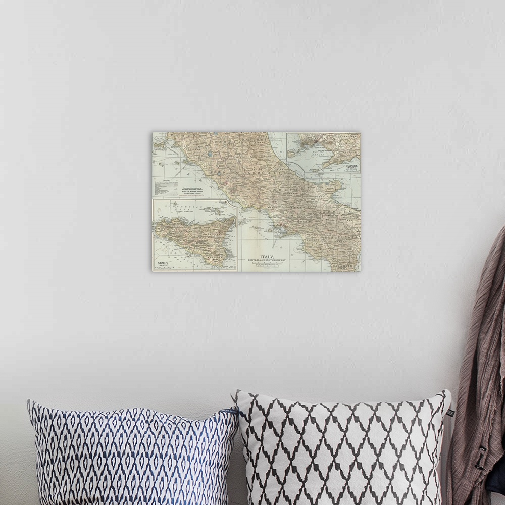 A bohemian room featuring Italy, Central and Southern Part - Vintage Map