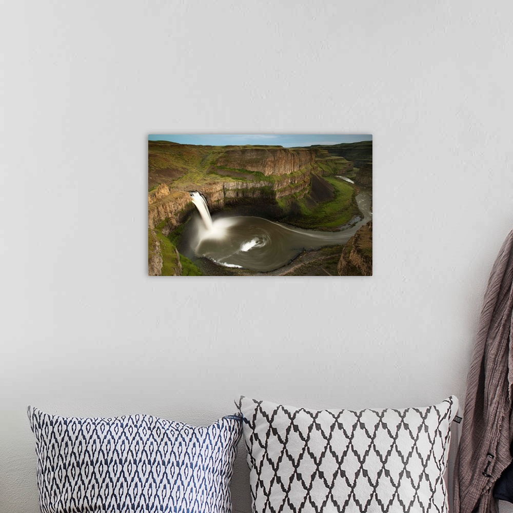 A bohemian room featuring Palouse Falls, 198 feet high, Palouse River, Washington State, USA, APRIL