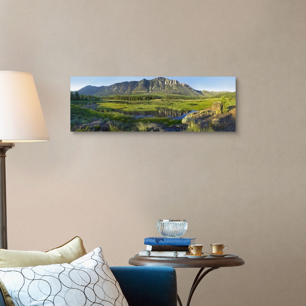 A traditional room featuring Panorama view of Windy Mountain, Wyoming