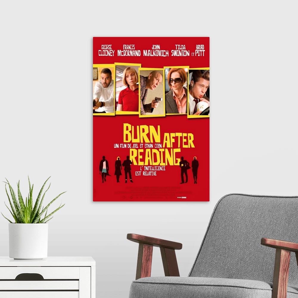 A modern room featuring Burn After Reading - Movie Poster - French
