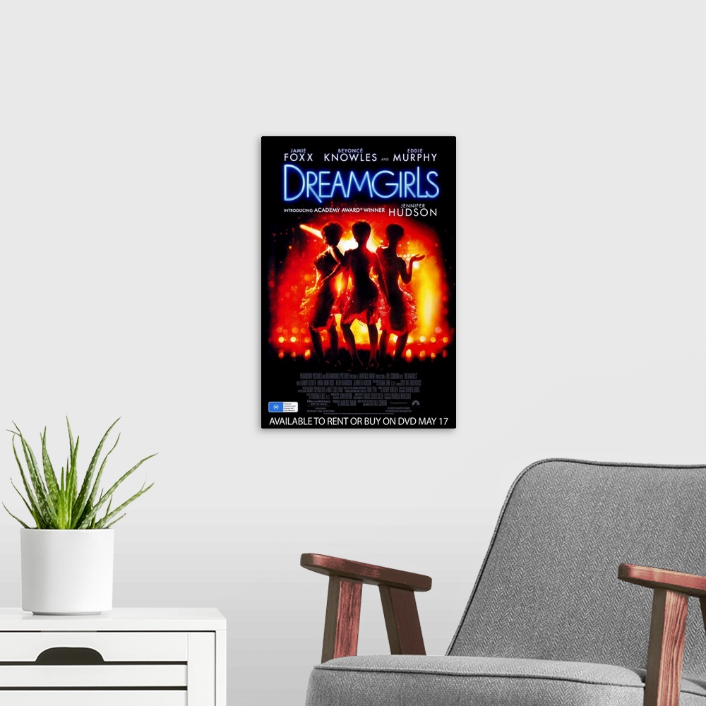 A modern room featuring Dreamgirls (2006)