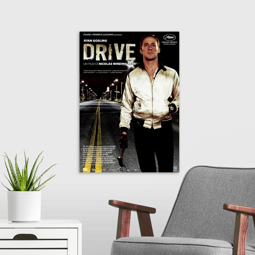 A modern room featuring Drive - Movie Poster - French