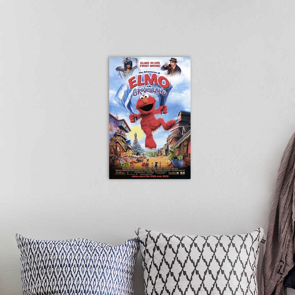 A bohemian room featuring Elmo in Grouchland (1999)