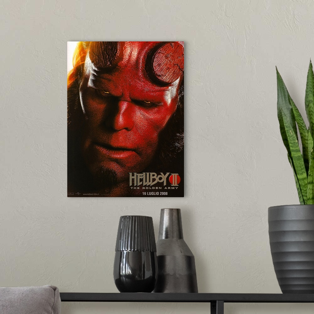 A modern room featuring Hellboy 2: The Golden Army - Movie Poster - Italian
