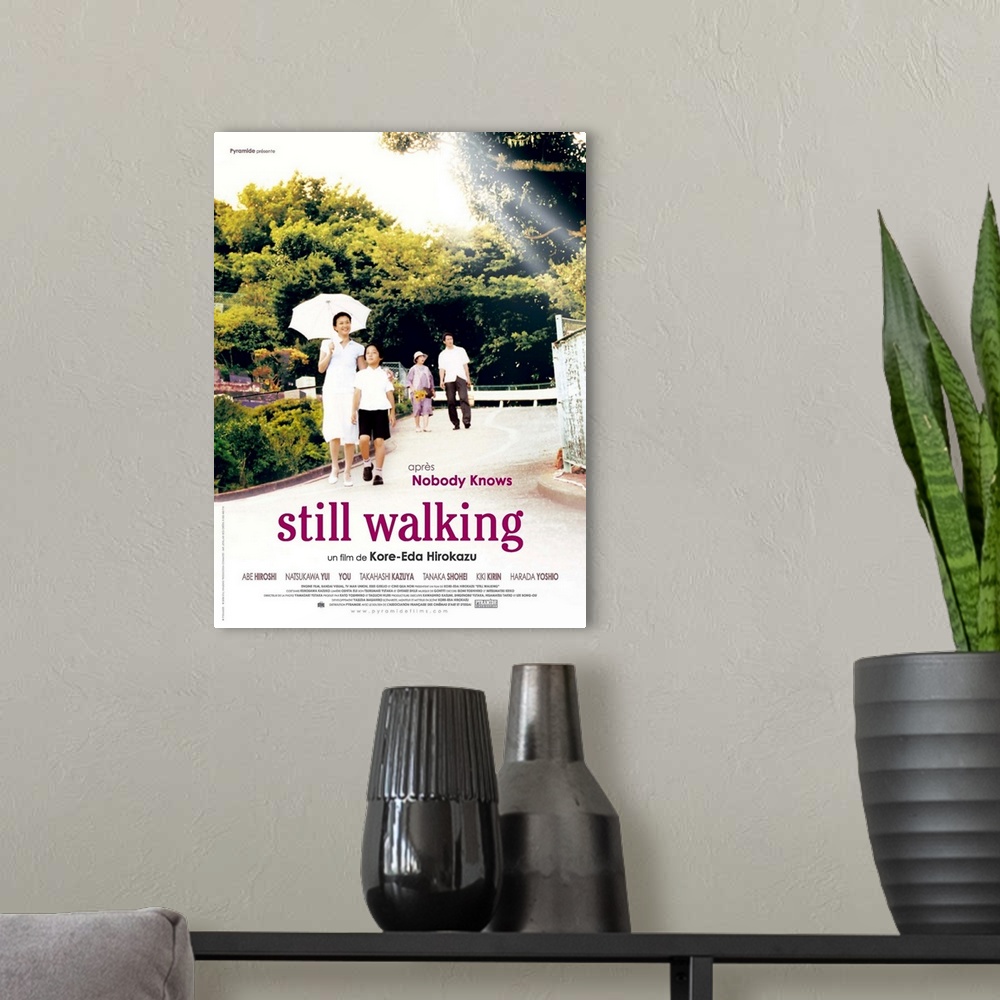 A modern room featuring Still Walking - Movie Poster - French