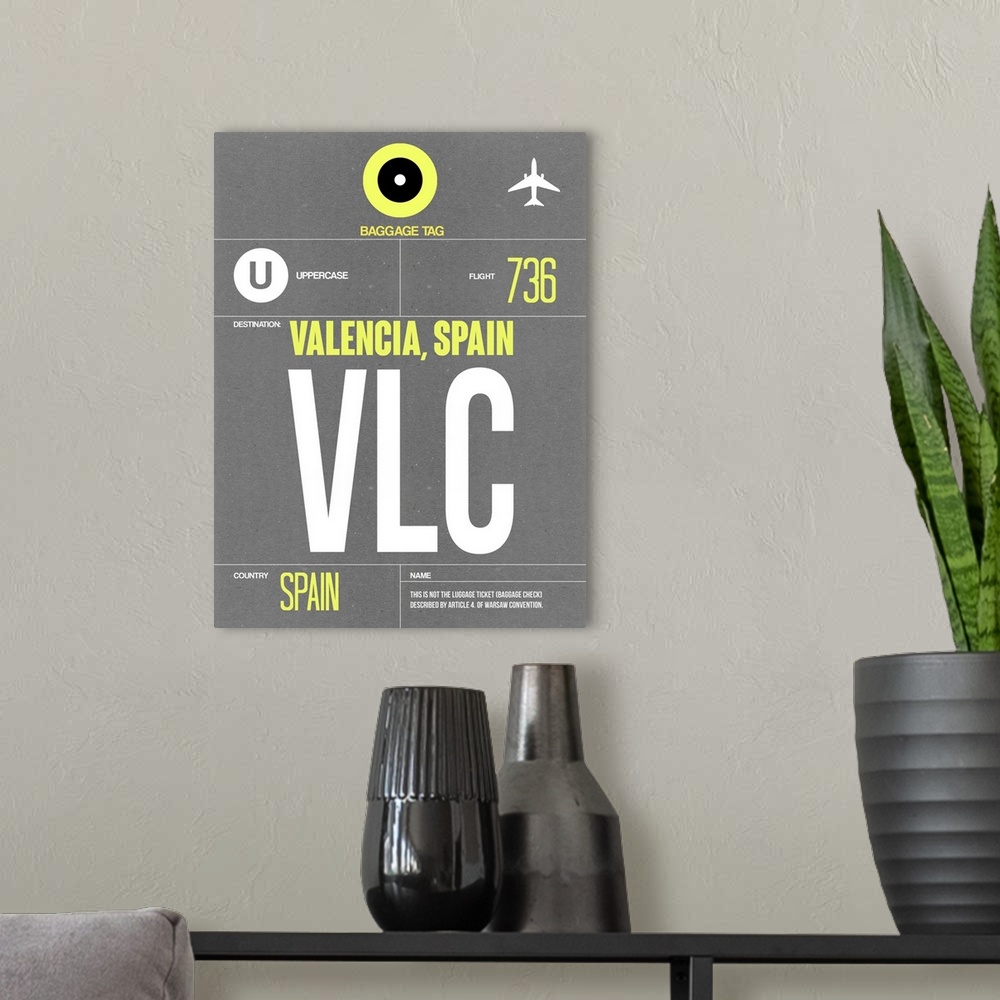 A modern room featuring VLC Valencia Luggage Tag II