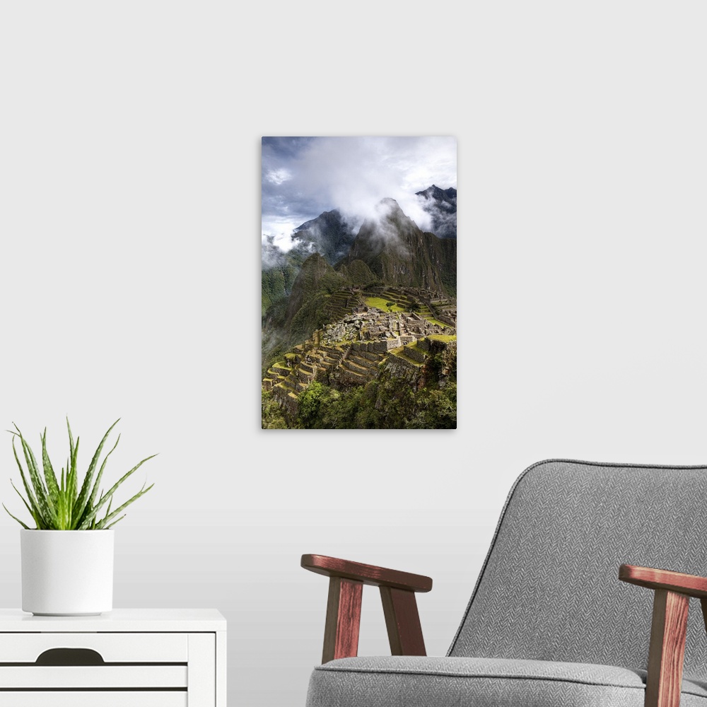 A modern room featuring Machu Picchu Sunny Class