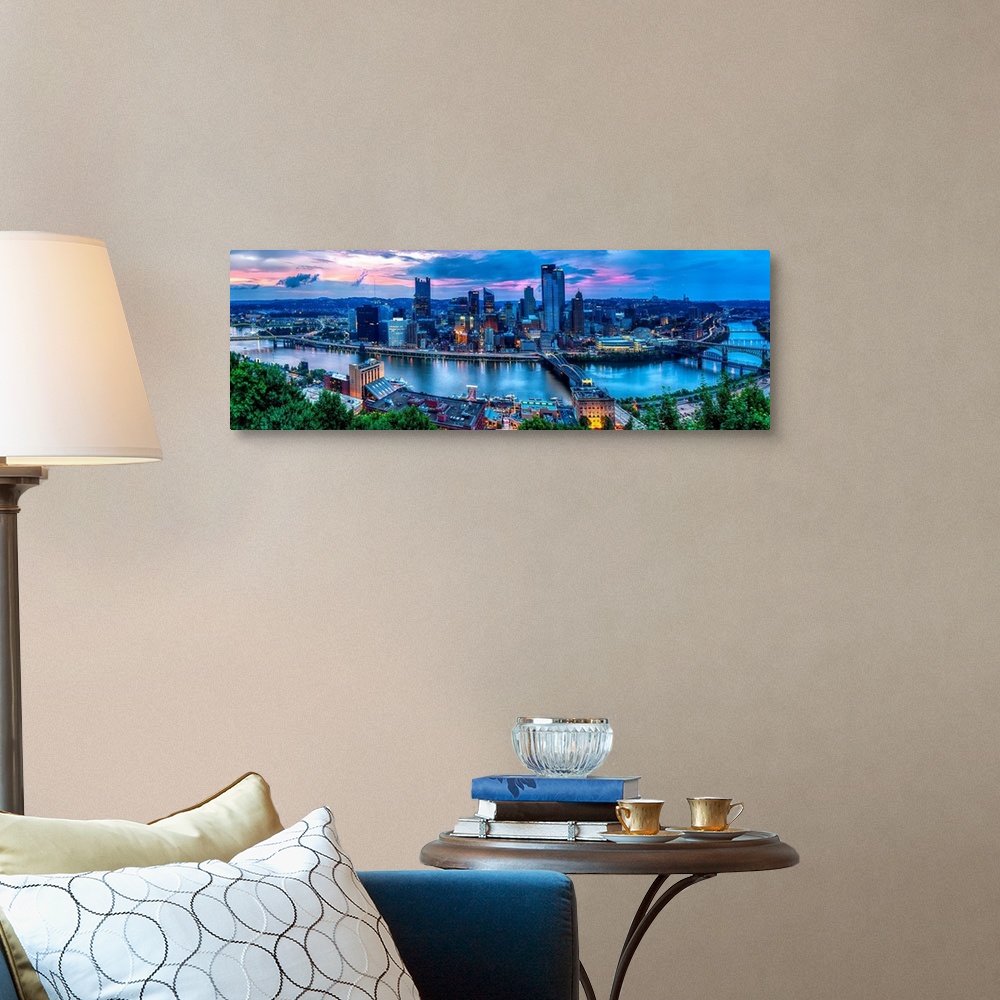 A traditional room featuring Skyline Panorama of Pittsburgh viewed from Mount Washington.