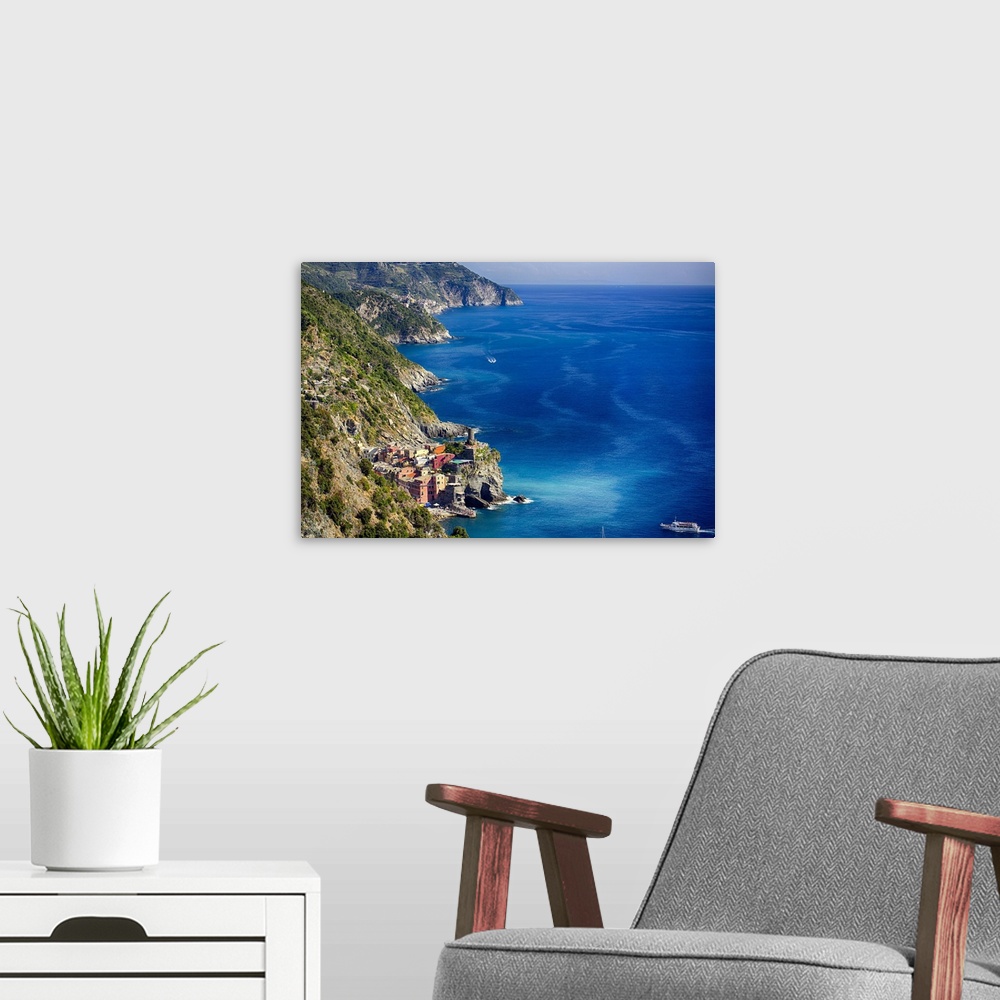 A modern room featuring Cinque Terre Towns Along the Coast, Vernazza and Corniglia, Ligu