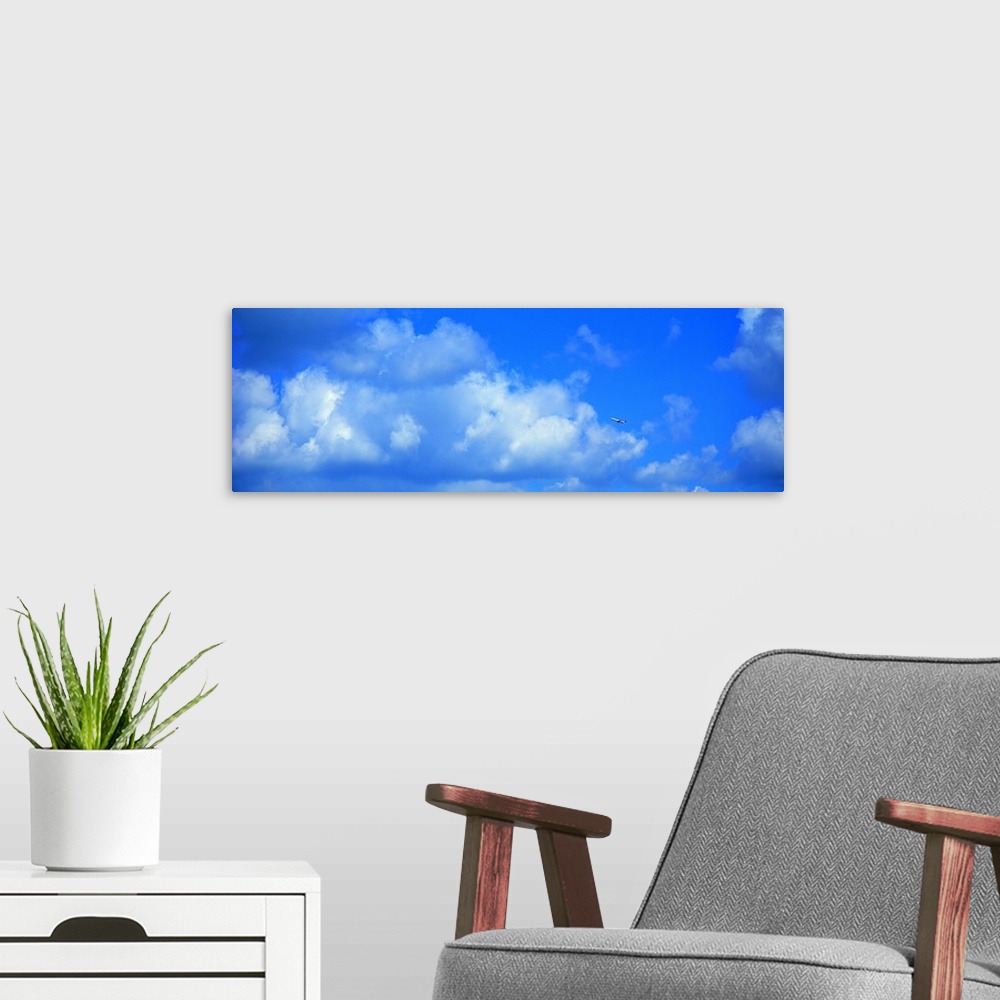 A modern room featuring Airplane