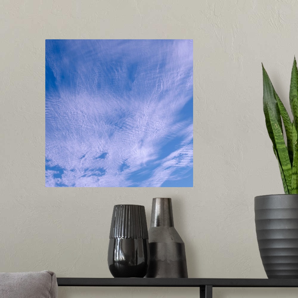 A modern room featuring Arizona, Cirrus clouds in the sky