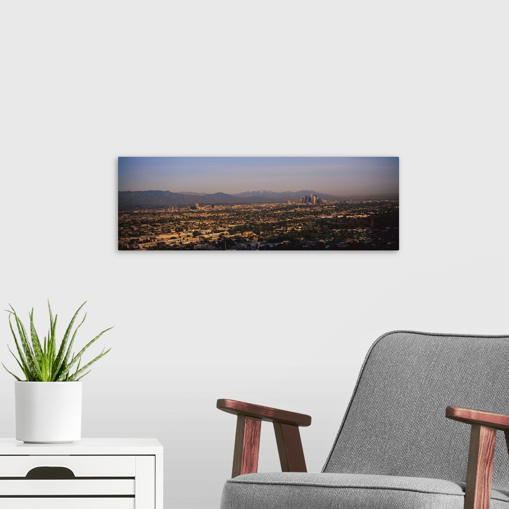 A modern room featuring Buildings in a city, Hollywood, San Gabriel Mountains, City Of Los Angeles, Los Angeles County, C...