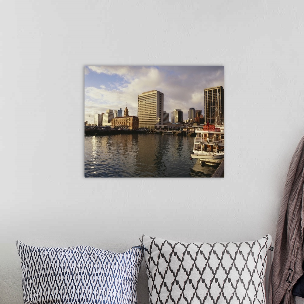 A bohemian room featuring Buildings on the waterfront, Milwaukee, Wisconsin
