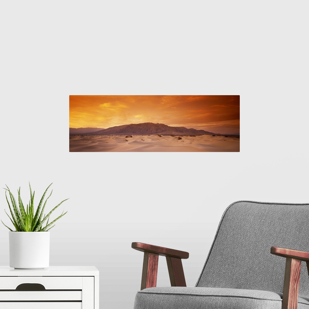 A modern room featuring California, Death Valley, Stovepipe Wells