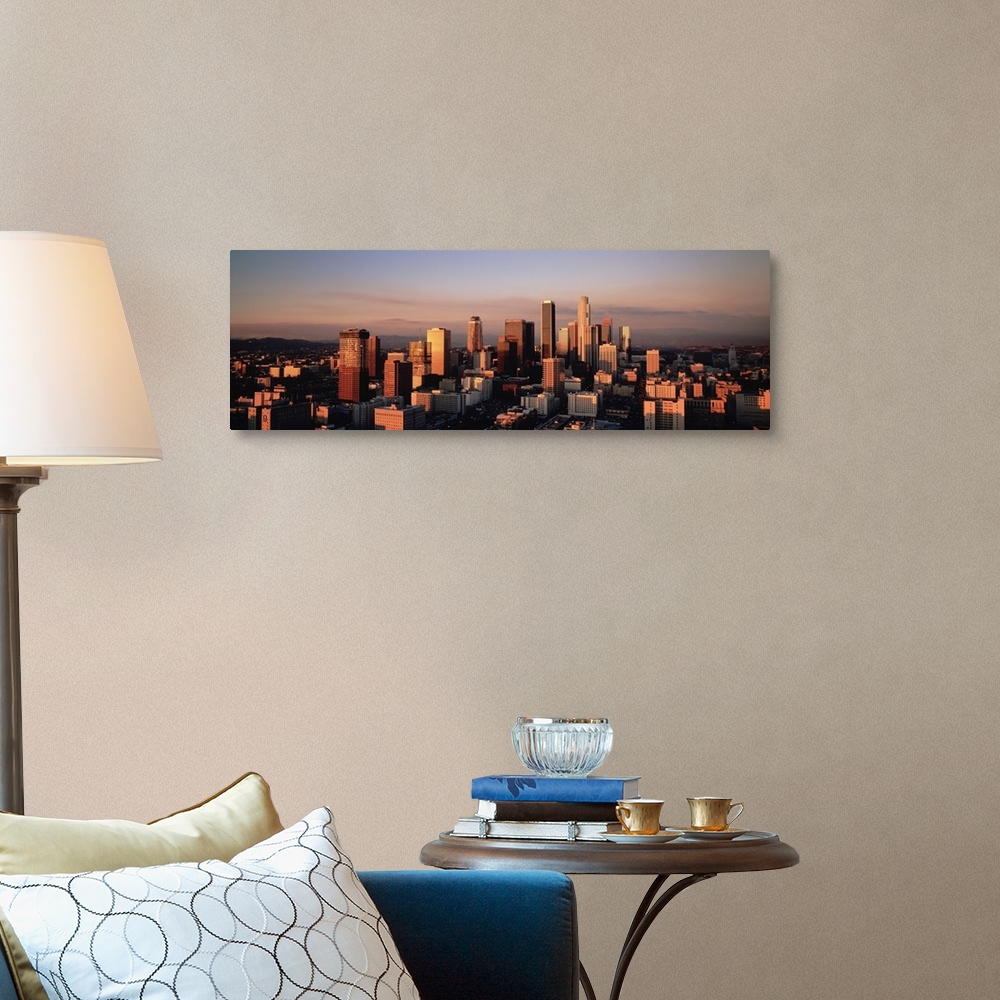 A traditional room featuring California, Los Angeles, Skyline at dusk